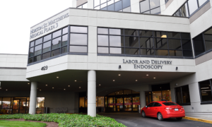 The entrance of Norton Medical Plaza 3 - St. Matthews is shown